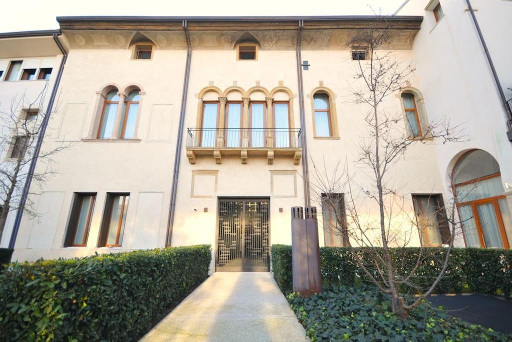 Domus Palazzo Roccabonella *